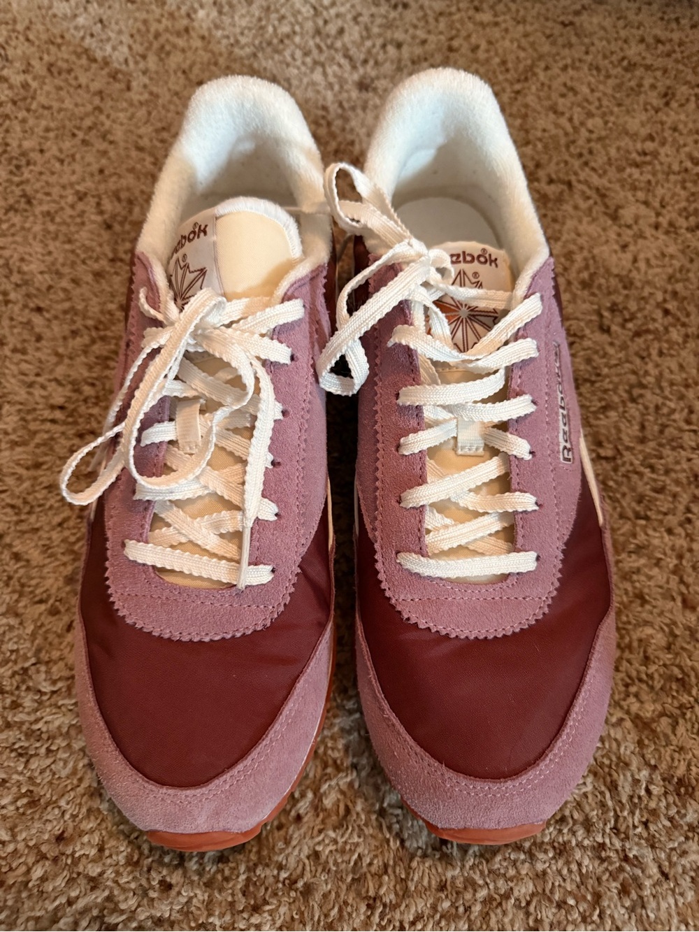 Reebok Women's Sneakers in Mauve and Burgundy